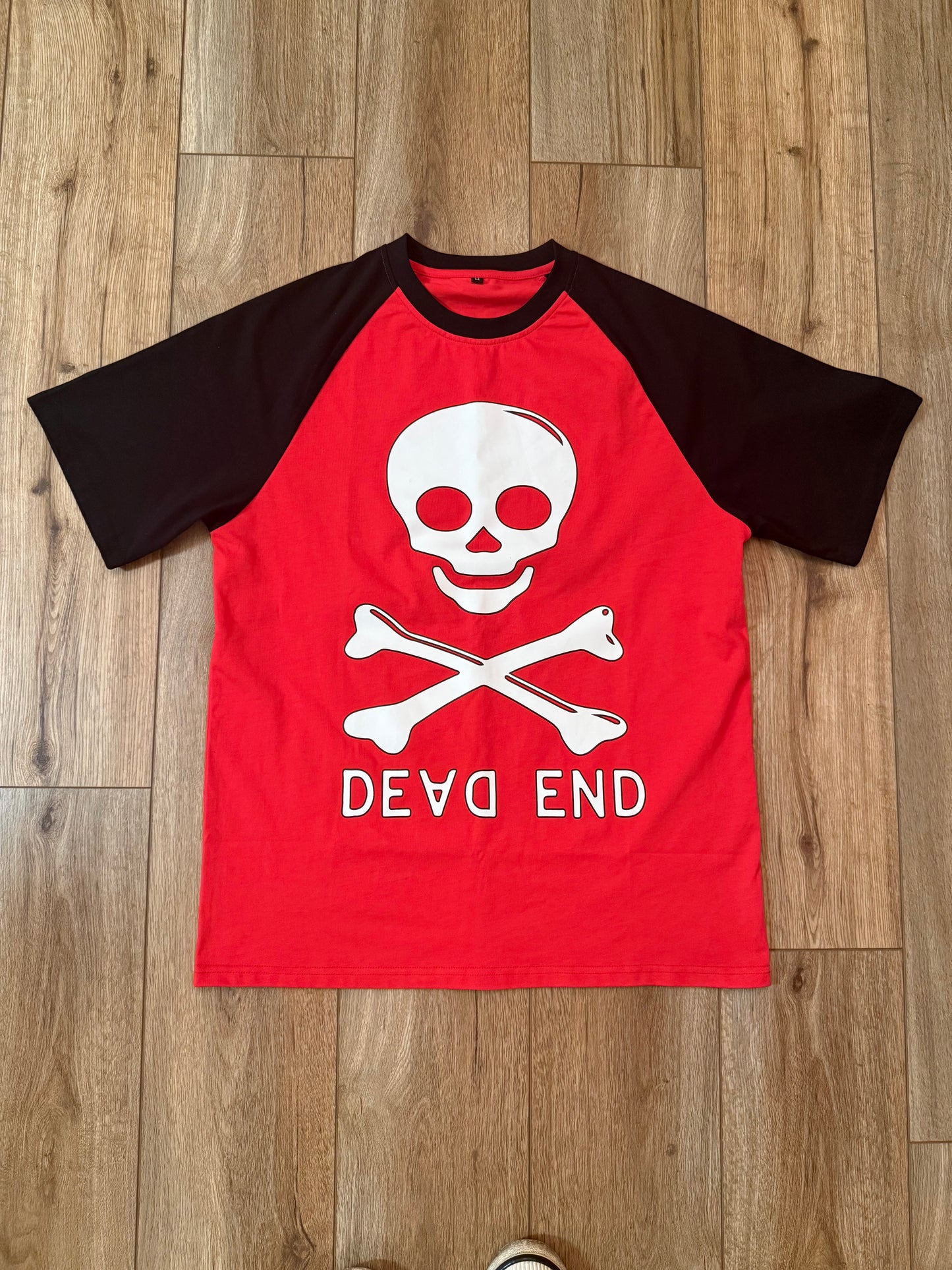 Dead end raglan style t shirt